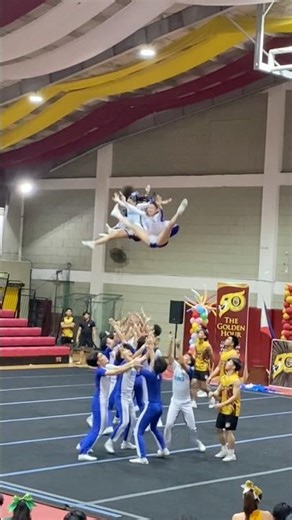 Toe touch #sharks #cheerleader #gymnast #athlete #fypシ