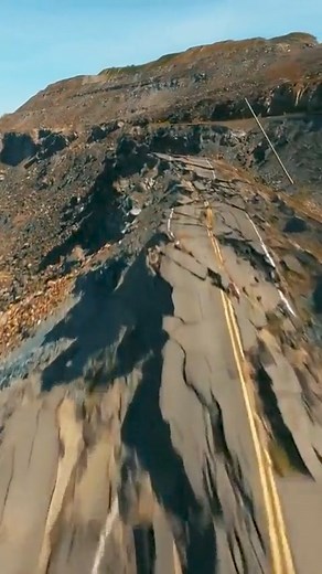 Glissement de terrain provoque la destruction de la route 112 en 2009 a tetford mines | Québec Daily TV