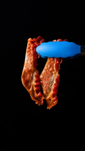 Cook your bacon in the microwave for easy, no mess, perfect bacon every time. Trust | Tasty UK