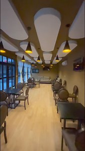 ✨ EM- Rénov: Transformez votre espace, sublimez votre restaurant ! ✨ Découvrez la magie de la rénovation et la décoration avec EM- Rénov, qui a redonné vie à ce restaurant avec une touche moderne et élégante. Que ce soit pour créer une ambiance chaleureuse ou donner un nouveau souffle à votre espace, nous transformons vos rêves en réalité. 🍽️ Besoin d'un lifting pour votre restaurant ou commerce ? Confiez-nous vos projets de rénovation et de décoration intérieure. Avec EM-Rénov, chaque détail c