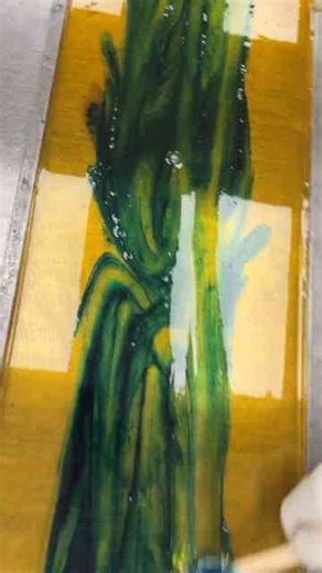 The pure art of blueberry hard candy