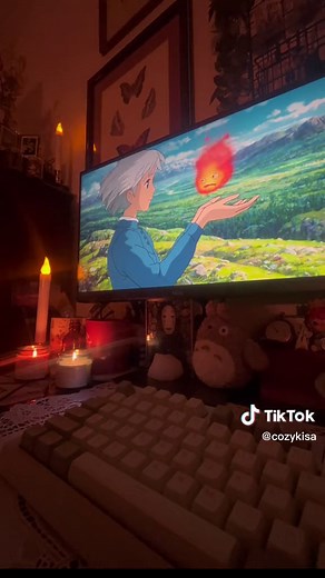 𝙲𝚘𝚣𝚢𝙺𝚒𝚜𝚊 // (@cozykisa) - Sophie and Howl's Magical Sunset Moment | Ghibli Aesthetic Video