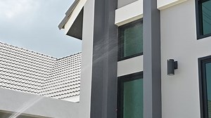 Engineer Using Hose Testing Window Leak: vídeo stock (100% livre de direitos) 1093253953 | Shutterstock