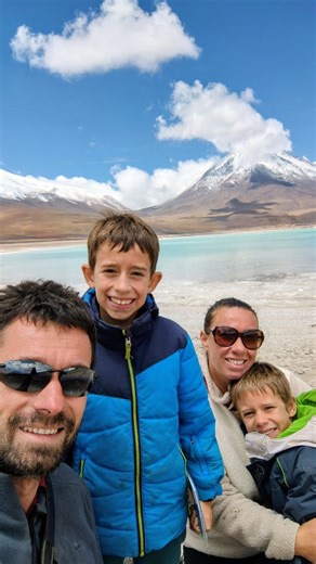 La Bolivie, un pays de contrastes avec une forte culture et des paysages incroyables. Entre l'effervescence de la Paz, ville tentaculaire et le sentiment d'être seul au bout du monde, ce pays nous aura bien plu. Malheureusement nous n'aurons pas tout découvert par manque de temps. Un petit pays à visiter sans modération. | Fripouilles en vadrouille