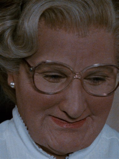 Who else’s parenting style was shaped by Mrs. Doubtfire?! MRS. DOUBTFIRE is now playing on Netflix! #MrsDoubtfire #RobinWilliams #familymovienight