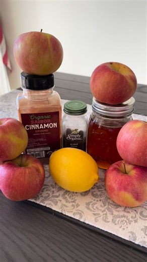 5 comments | Homemade Applesauce  8 Apples peeled & cored (peels become dog treats!), 1 cup water, drizzle of honey, splash of fresh squeezed lemon, cinnamon & cloves襤 (would’ve added nutmeg but I was out). Credit @morgan__dilworth for the recipe! I used Evercrisp Apples delivered to Nashville every November from New York! #ilovetocook Guest appearances: Rudy, Penny & Ranger  | Kathie Sonner | Facebook