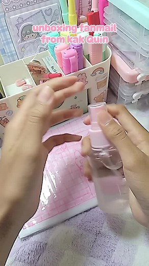 Bagian 1|unboxing fanmail pertama kali😆 seneng banget💗💗makaci yah Kk Quin.aku open fanmail yah 💗💓🌷maaciii....!!!#unboxing#unboxingfanmail#unboxingasmr #asmrfanmail#rameinnnnnnn #likeaboss