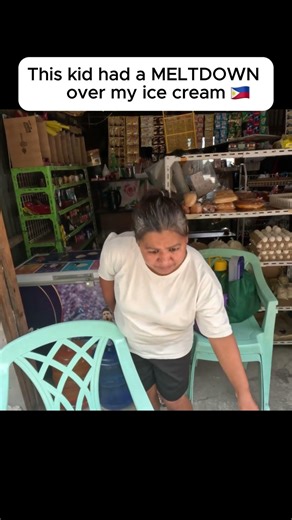 Flipino kid has a meltdown over my ice cream🇵🇭 #Philippines #Travel #ToreHansen