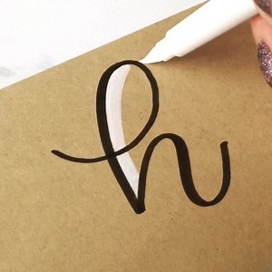 281K views · 924 reactions | Look at the cool lettering you can do with a white brush pen! (Shop this pen here bit.ly/kcmoonlightmarker ) | Kelly Creates Studio | Facebook