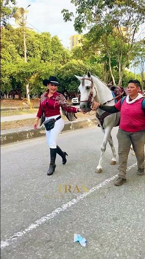 Beautiful women walking proudly toward the ride, reflecting strength and elegance 🐴