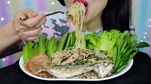 ❤️SAS❤️ on Instagram: "ASMR EATING SOUNDS. My lunch, snacks and dinner. Link in bio👆. What did you eat today? . . . #asmr #asmrfood #eatingsounds #whatiatetoday #lunch #snack #dinner #youtube"