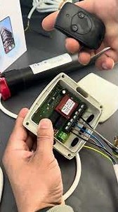 Connecting and programming the Somfy remote control and dry contact control unit