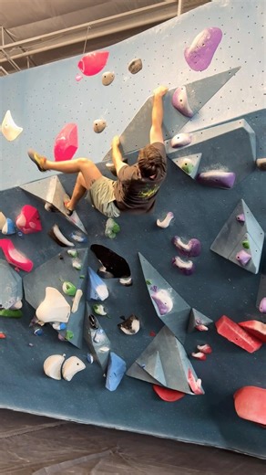 Finally! Boulder completed! Level up! #bouldering #climbing #fitness #fun #fypシ