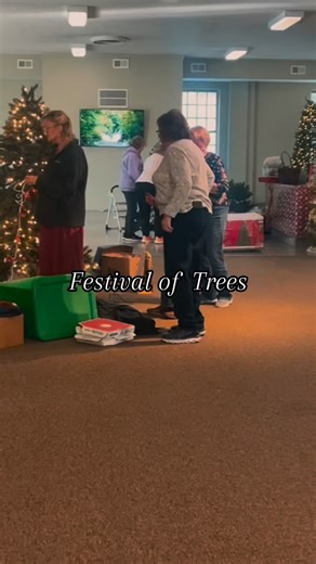 Check out natural Bridge State Park to learn more about the festival of trees! #rockbridgeoutdoors #naturalbridgestatepark @friendsofnaturalbridge | Rockbridge Outdoors