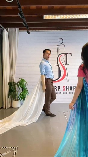 ฝึกทักษะการเล่นผ้าให้น่าสนใจ #จริตครูตุ้ย #SharpSharpStudio #มาชาร์ปต้องชัด #สอนนางงาม #beautypageant | Sharp Sharp Studio by จริตครูตุ้ย สถาบันสอนบุคลิกภาพ