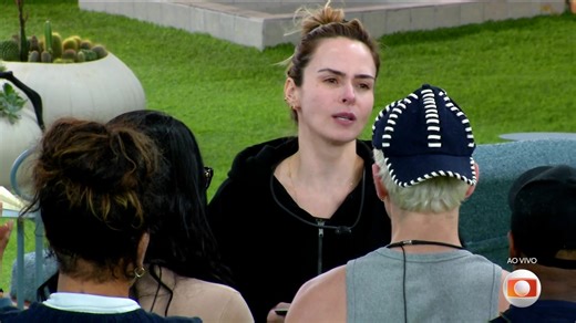 1.5M views · 27K reactions | ESCOLHA FEITA! Jonas indica Ana Paula para abrir a Caixa 3. Ela ganha peso de dois votos, mas a discussão com Matheus rouba a cena!  #BBB26 #RedeBBB | TV Globo | Facebook