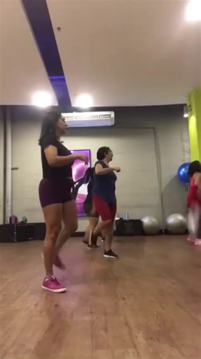 TikTok · Ana Paula Benevides