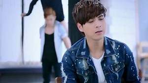 [MV] Đừng Bắt Anh Mạnh Mẽ - Hồ Quang Hiếu | NHAC.VN