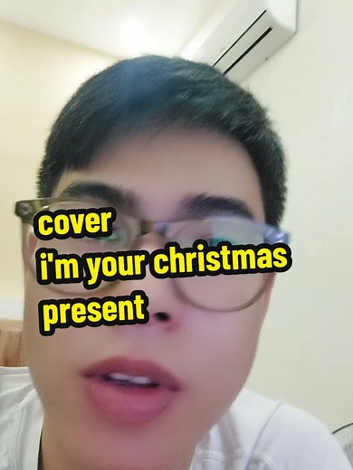 I'm Your Christmas Present by Han Sara - Lyrics & Vibes