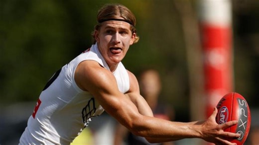 Collingwood star Jordan De Goey sidelined with abdominal strain