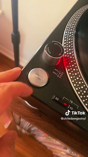 Todays 12” 80s Single “No More Lies” Michel’le 1989 Original Pressing ##vinyl##records##vinylrecords##music##mixer##vinylcollector##recordcollection##turntable##vinylcommunity##recordcollector##80s##80smusic