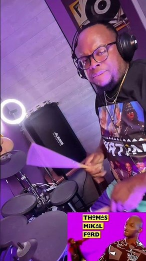 The Martin theme song is one of those intros that never gets old! 🔥🥁