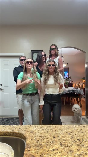 #christmas #family #unwritten #insane #pranks @memphis;) @863_Tinley