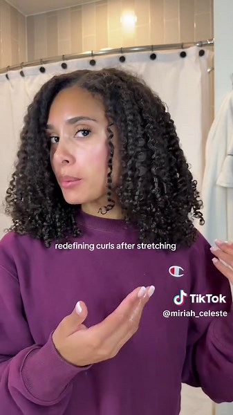 Redefining Curls After Stretching Hair Effectively