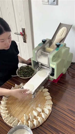 electric automatic dumpling and momo wrapper maker #kitchentools #meeshofinds