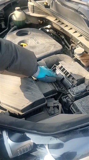 Replacing This Filter Is As EASY As Playing CDs 💿