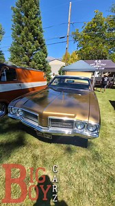 1970 Oldsmobile Cutlass "supreme" Not great with cars from the 1970s and there was no information listed on this one but it was at the American Fork Steel Days car show @44lakeeffect_cc_ut | Big Boy Carz
