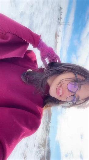 Vidéos de 𝓢𝓾𝓹𝒆𝓖𝓻𝓻𝓻𝓒𝓵𝓪𝓼𝓼𝔂 (@misslawiss04) avec Snowman - GYU