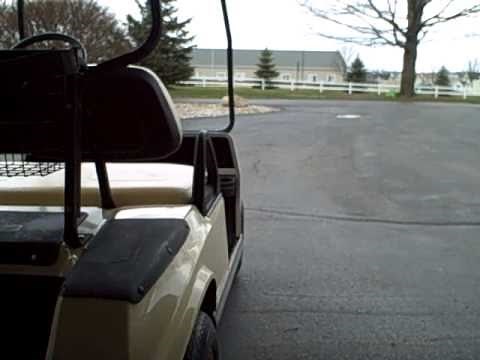 2005 CLUB CAR golf cart - GAS engine - Kawasaki FE290 - LOW USEAGE!