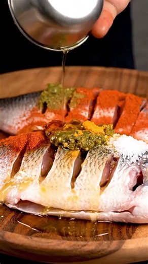 I Cooked Fresh Fish Right By the River… The Crispy Skin & Mountain View? 😍 Pure Outdoor Magic!