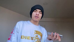 Engaging Reactions with Smartphones: Fun Gestures and Actions