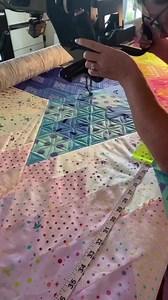 Here are 3 fantastic reasons why point-to-point curves are a game-changer for your next project. Get that gorgeous flow! ❤️ #pointtopointquilting #quiltingcurves #freemotionquilting #machinequilting #quiltingtips #learntoquilt #quiltlove #quilting #sewing | Adventures in Quilting