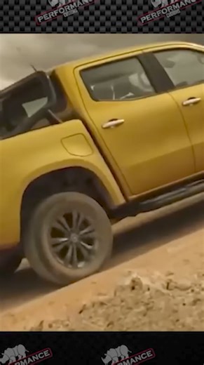 1.2M views · 10K reactions | Este Motor Chevy es muy malo!! #guillermomoellermx #performancecustomsmx #autosantiguos #mecanico #taller #autos #luxuryautos #oldtruck #truck #chevy #ford #troquitas | Performance Customs | Facebook