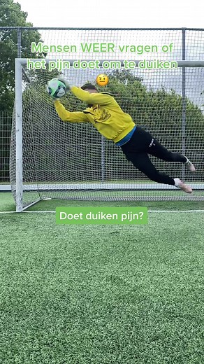 Nee tante Ria, duiken doet GEEN pijn 🙄 en JA ik heb wel conditie (oke grapje)..