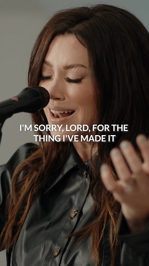 I'm coming back to the heart of worship 🙏 . A few months ago we captured this super special Take 2 video with Kari Jobe of two of our favorite songs: Nothing Else The Heart Of Worship. We're excited to announce it's finally out! Head to our channel now watch the full video. . #heartofworship #theheartofworship #fyp #worship #karijobe #nothingelse #praiseandworship #music