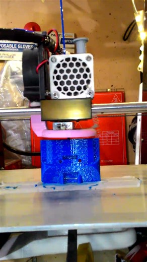 Timelapse Anet A6 printing Countryside battery to Nutool adapter(Nutool-tool-adapter) in blue petg.