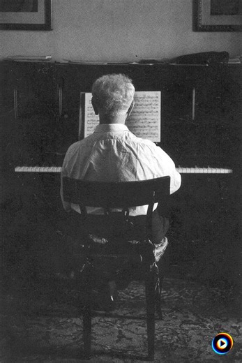 Nocturne in B Major, Op. 62, No. 1 by Arthur Rubinstein