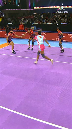 A decisive raid seals the deal for the #UPYoddhas! 🤜🏻🤛🏻 Relive the thrilling final moments as the Yoddhas outplayed the Panthers in style! 👏🏻 Stay tuned to #ProKabaddiOnStar 👉 LIVE Every day 7:30 PM onwards! 🤼‍♂️ #LetsKabaddi | Star Sports
