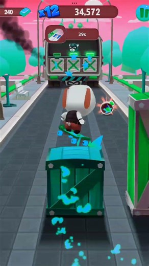 Talking Tom Gold Run Agent Hank Activates Parachute & Fight With Raccoon Boss In Sky Zones #Shorts