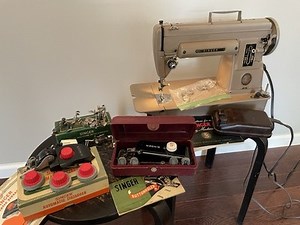 VIDEO - 1952 Singer 301 Sewing Machine Tan   Attachments Books & Cords, working! | eBay