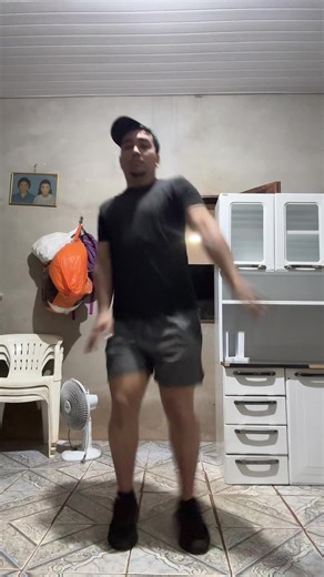 Vídeo de João victor (@euj4oo) relacionado a dale dale meme menino preto original