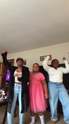 LMK Fam and cousin Laila!! Boo dance #fypシ゚viral #familytimevlog #trending