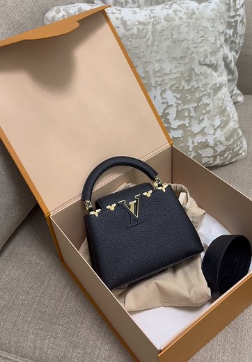 Unboxing louis vuitton mini capucines in black 🖤 #unboxing #baglover #louisvuitton #notforsale #blacklover