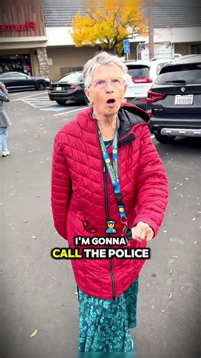 Confrontational Old Lady In Parking Lot #crazyman #angryman #prank #viral #1min