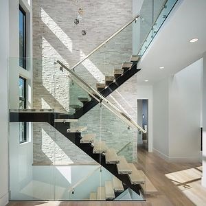 [Hot Item] Interior U Shape Stairs with Solid Wood Tread and Tempered Glass Railings