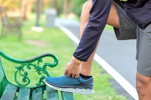 The 5 Most Common Causes of Top of Foot Pain When Running —